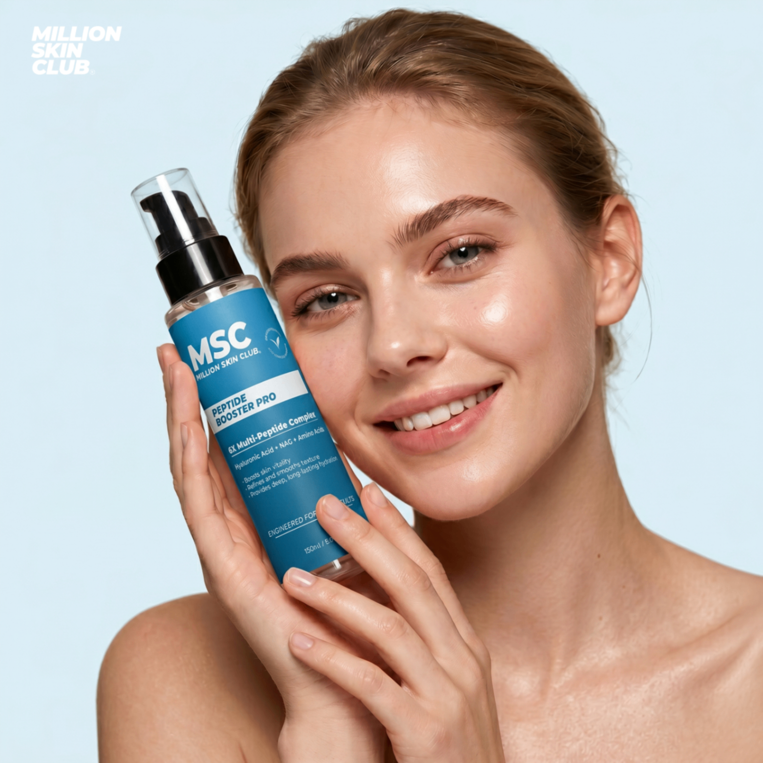Model hält das Peptide Booster Pro Serum in der Hand